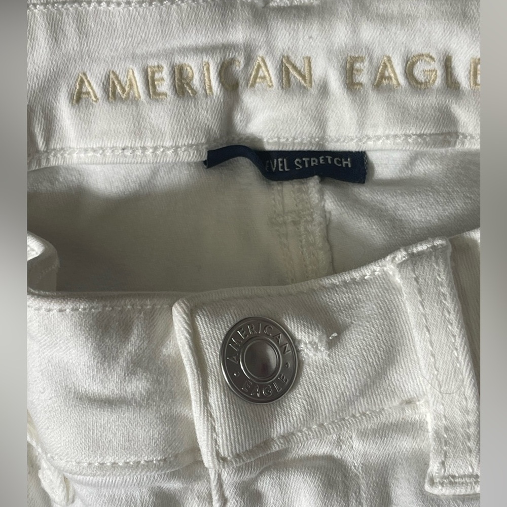 American Eagle jeans size 4 short white distressed raw hem Hi Rise Jeggings 🩷 - Picture 8 of 11